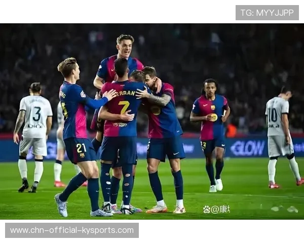 巴萨重回诺坎普，莱万领衔主场大捷引球迷狂欢